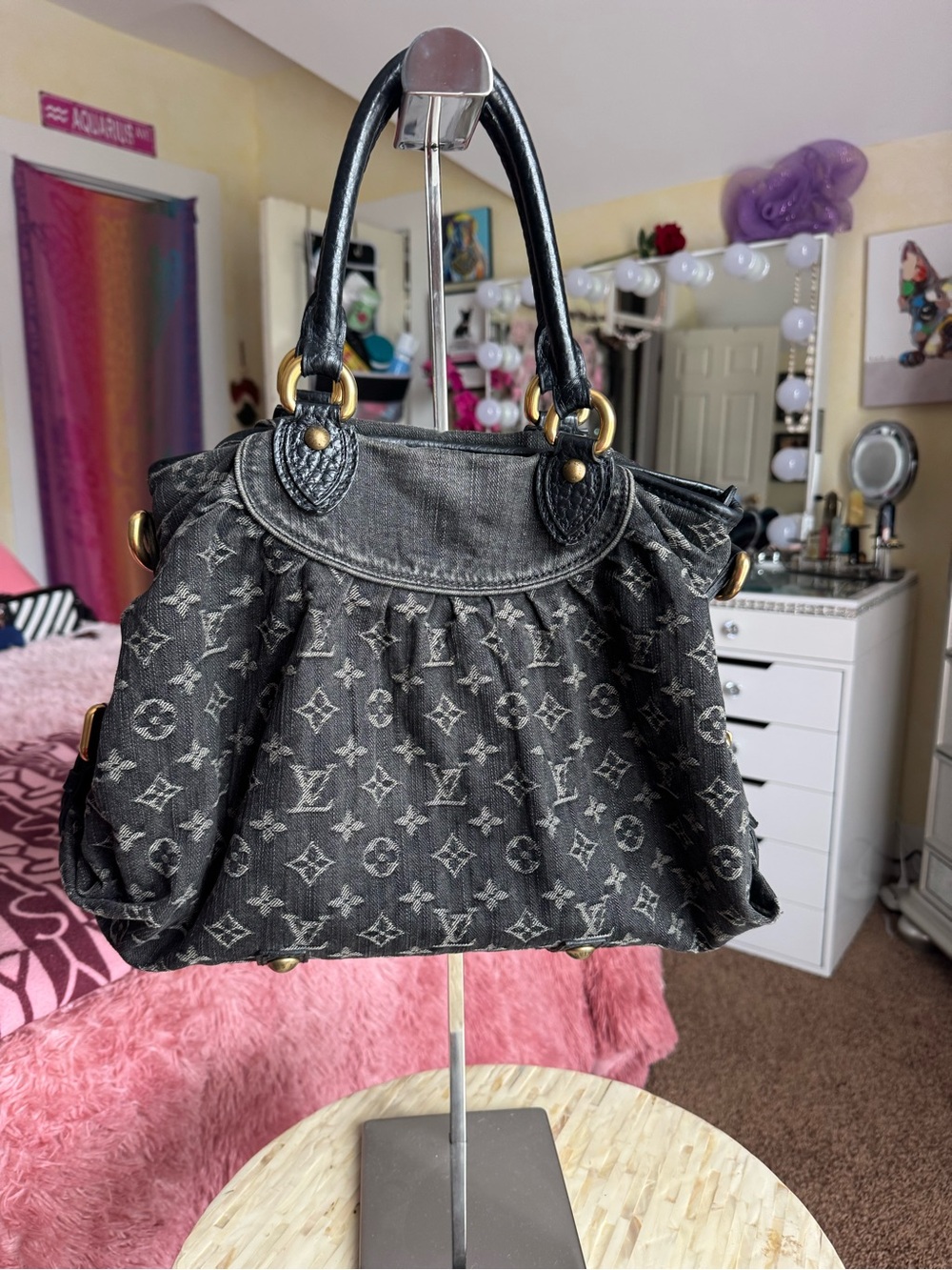 Louis Vuitton Neo Cabby
Monogram
Denim Noir